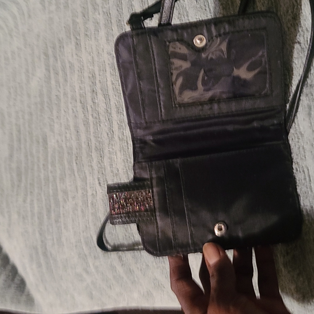 Crossbody - Picture 2 of 4